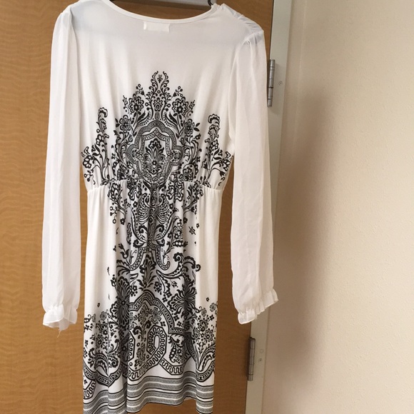 Dress - Picture 2 of 2